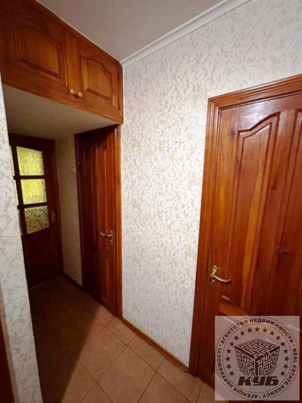 Sale 3 bedroom-(s) apartment 55 sq. m., Lesia Kurbasa Avenue 12б