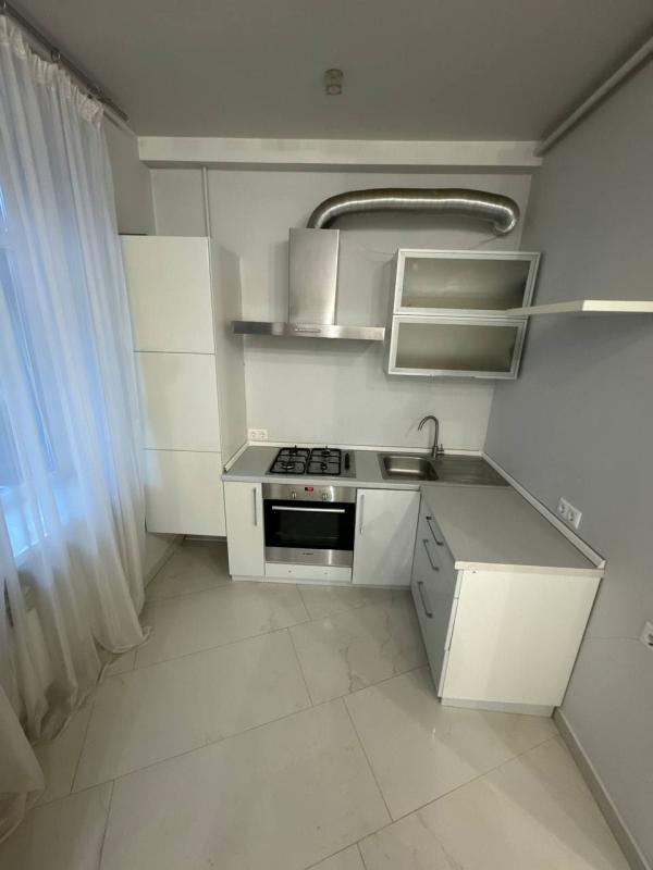 Long term rent 3 bedroom-(s) apartment Leonida Pervomaiskoho Street 9а