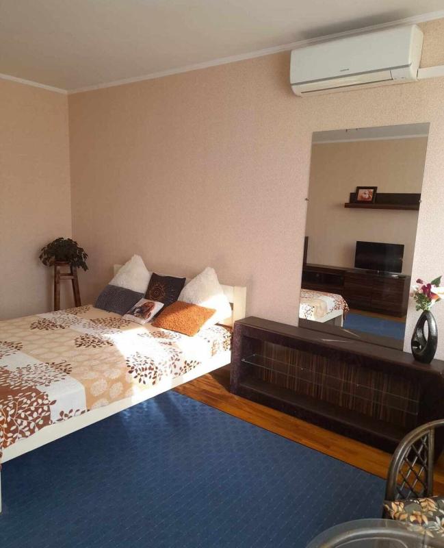 Sale 1 bedroom-(s) apartment 46 sq. m., Mykoly Bazhana Avenue 16