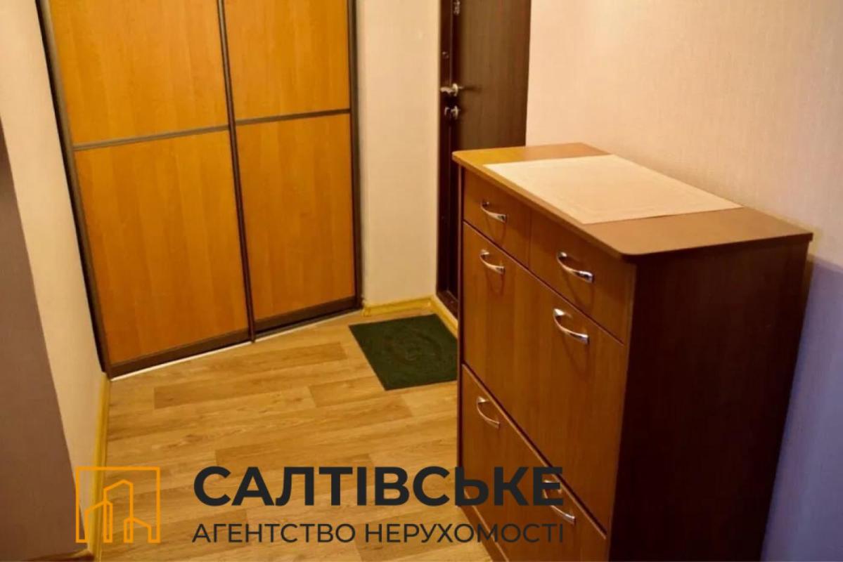 Sale 1 bedroom-(s) apartment 33 sq. m., Akademika Pavlova Street 162а