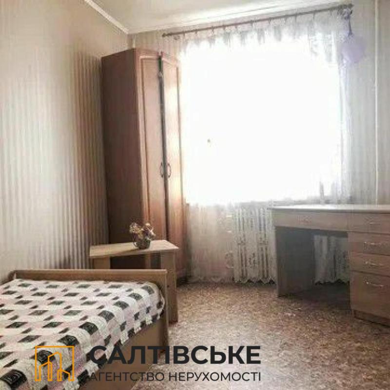 Sale 4 bedroom-(s) apartment 70 sq. m., Heroiv Pratsi Street 12г
