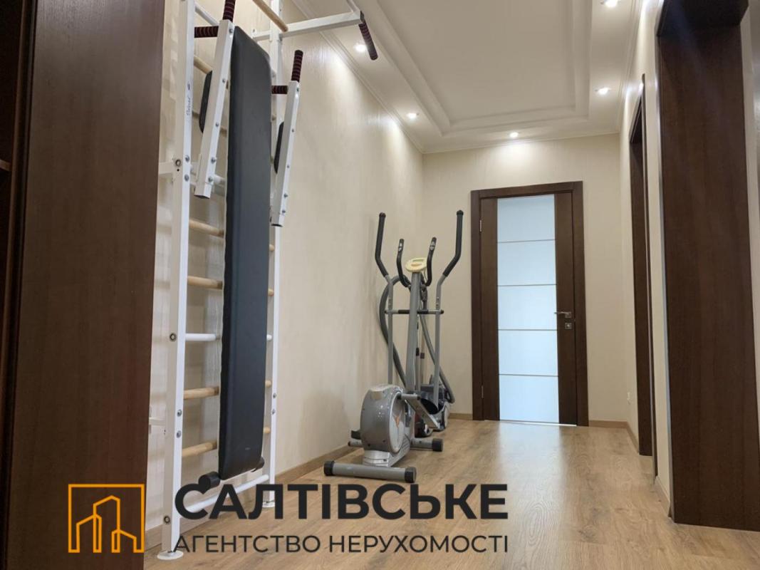 Продаж 3 кімнатної квартири 108 кв. м, Академіка Барабашова вул. 36а
