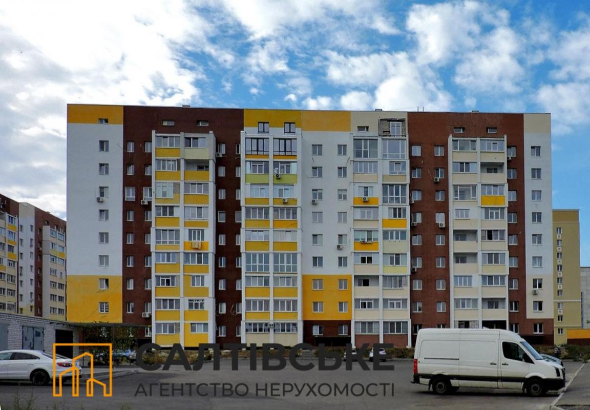 Продажа 2 комнатной квартиры 68 кв. м, Драгоманова ул. 4