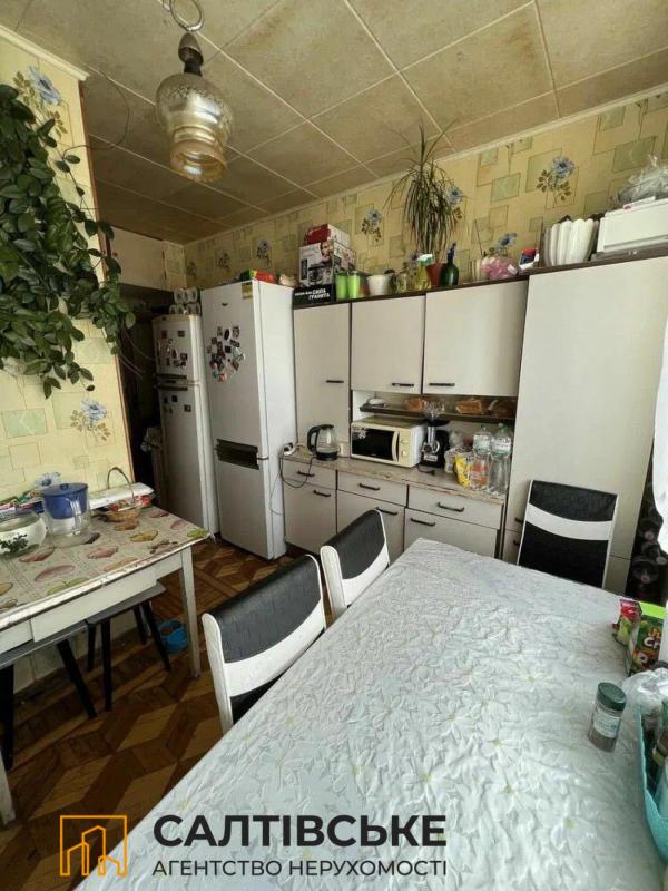 Продаж 2 кімнатної квартири 54 кв. м, Велозаводська вул. 20
