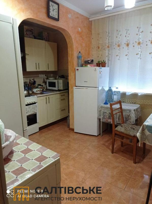 Продаж 3 кімнатної квартири 67 кв. м, Амосова вул. 9а
