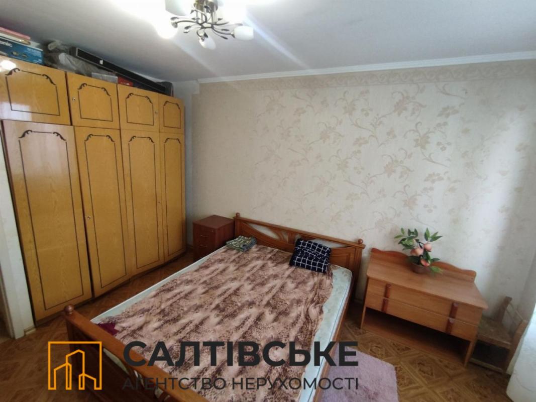 Sale 3 bedroom-(s) apartment 68 sq. m., Akademika Pavlova Street 132г
