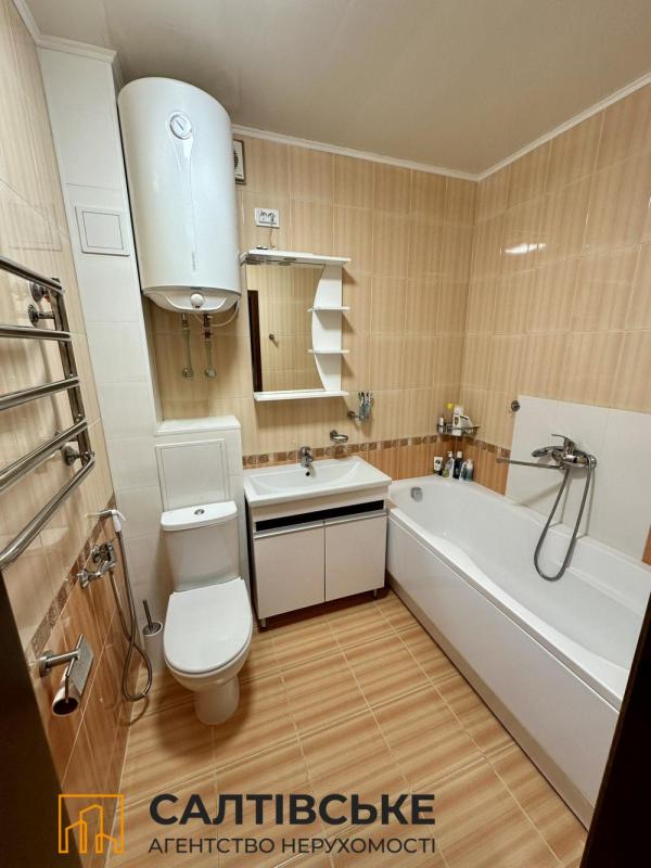 Sale 3 bedroom-(s) apartment 109 sq. m., Hvardiytsiv-Shyronintsiv Street 27
