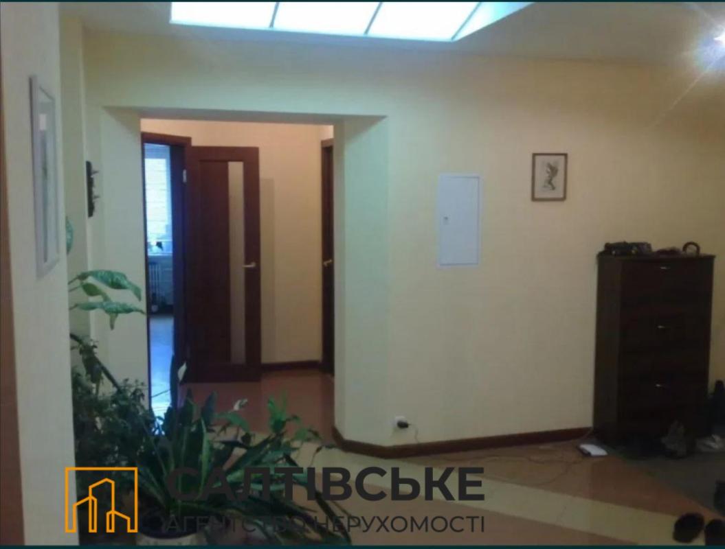 Продаж 3 кімнатної квартири 123 кв. м, Академіка Павлова вул. 144