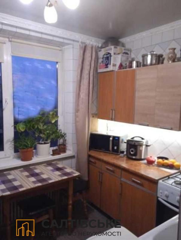 Sale 1 bedroom-(s) apartment 33 sq. m., Heroiv Pratsi Street 38