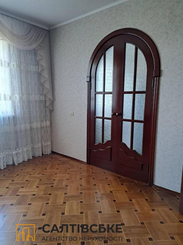Продаж 4 кімнатної квартири 88 кв. м, Сонячна вул. 5