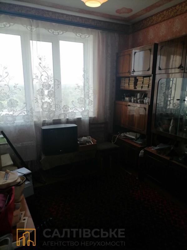 Продаж 3 кімнатної квартири 68 кв. м, Сонячна вул. 3