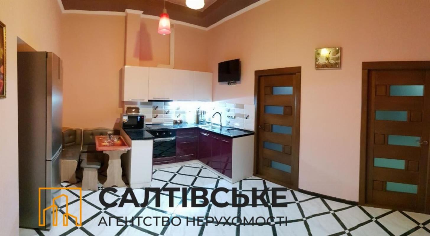 Продажа 3 комнатной квартиры 123 кв. м, Академика Барабашова ул. 32