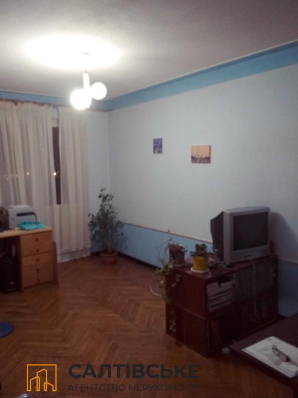 Продаж 3 кімнатної квартири 65 кв. м, Туркестанська вул. 30