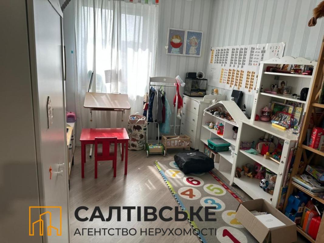 Продаж 3 кімнатної квартири 87 кв. м, Академіка Павлова вул. 160д