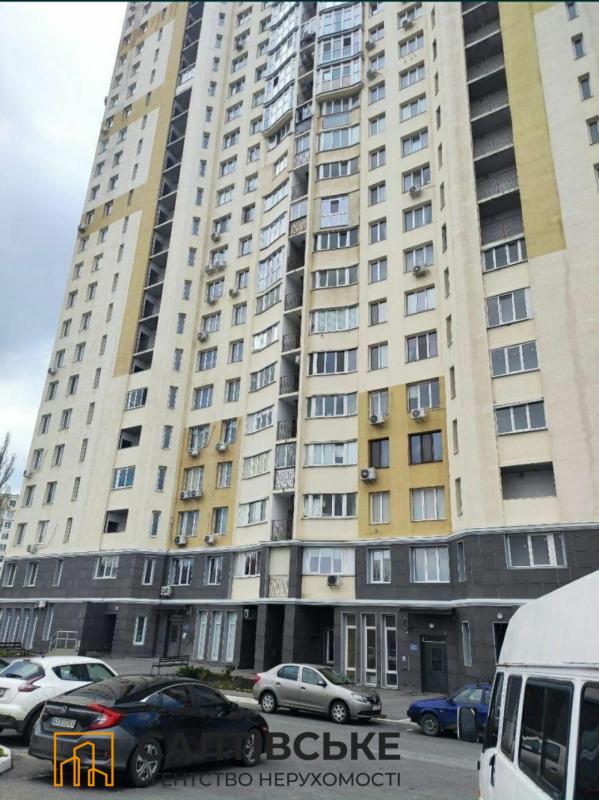 Продаж 1 кімнатної квартири 45 кв. м, Ювілейний просп. 67б