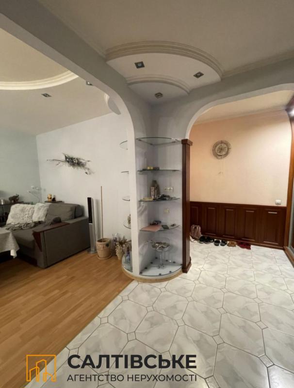 Продаж 3 кімнатної квартири 76 кв. м, Гвардійців-Широнінців вул. 97