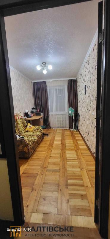 Продаж 2 кімнатної квартири 45 кв. м, Владислава Зубенка вул. (Тимурівців) 64