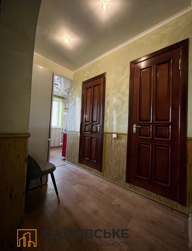 Продаж 1 кімнатної квартири 70 кв. м, Сонячна вул. 7