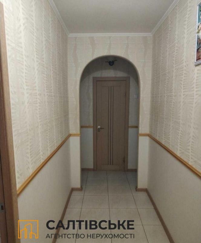 Продаж 3 кімнатної квартири 65 кв. м, Краснодарська вул. 175