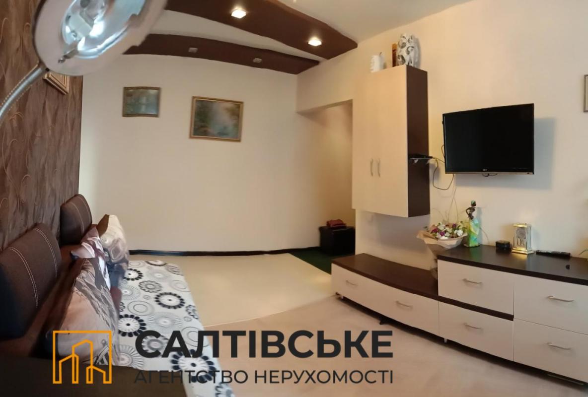 Sale 4 bedroom-(s) apartment 70 sq. m., Amosova Street 13