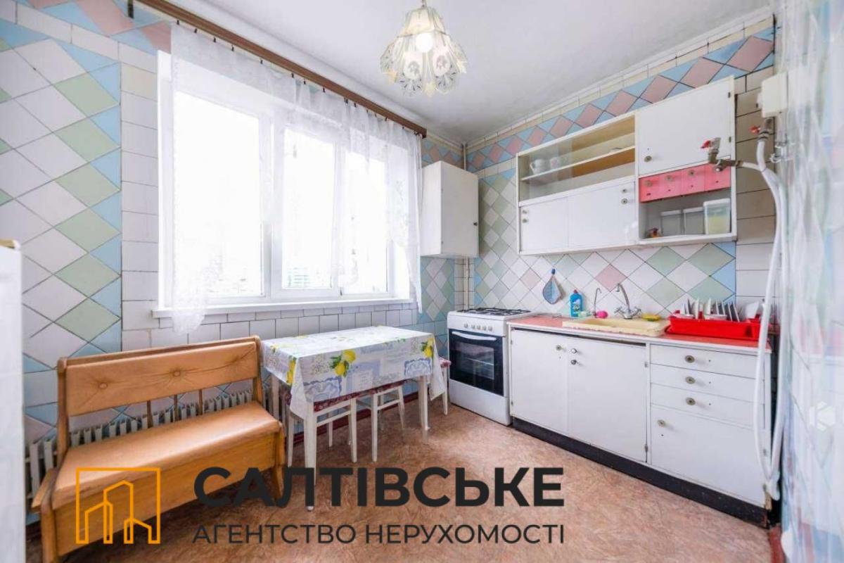 Продажа 3 комнатной квартиры 68 кв. м, Бучмы ул. (Командарма Уборевича) 16