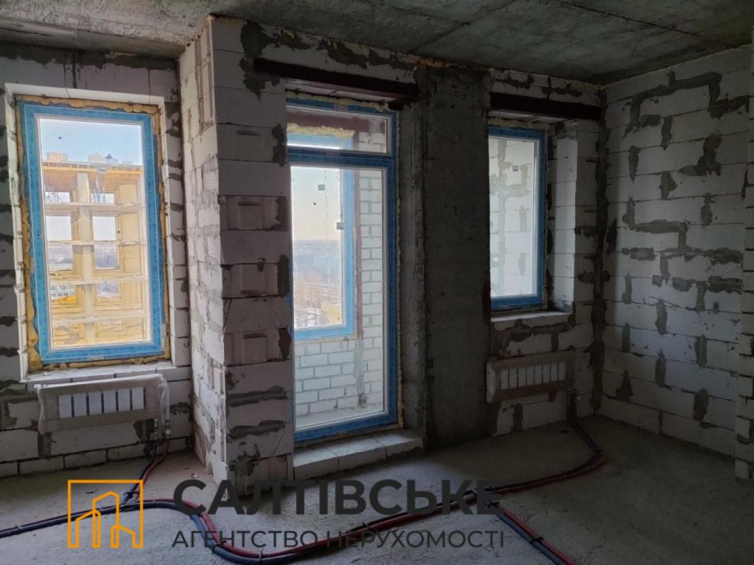 Продажа 4 комнатной квартиры 133 кв. м, Гвардейцев-Широнинцев ул. 72а