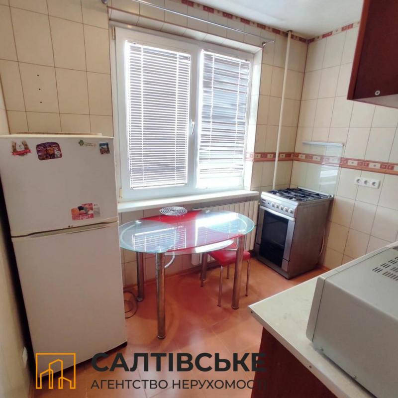 Продаж 2 кімнатної квартири 46 кв. м, Амосова вул. 5