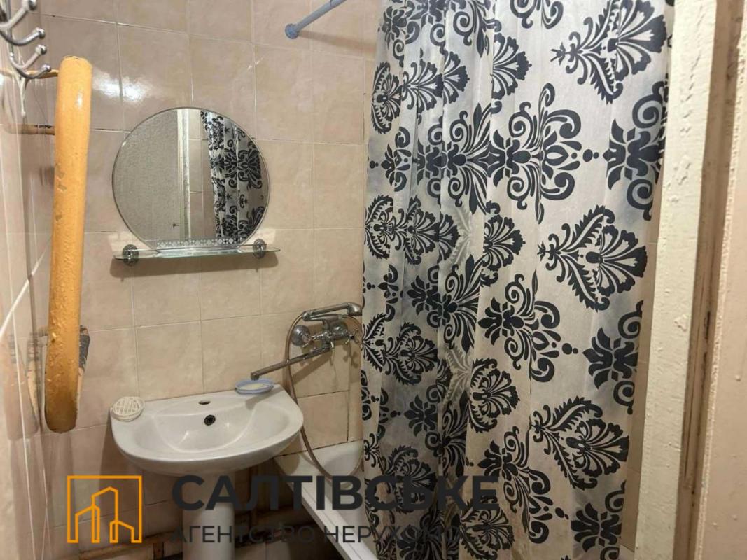 Sale 2 bedroom-(s) apartment 45 sq. m., Akademika Pavlova Street 311