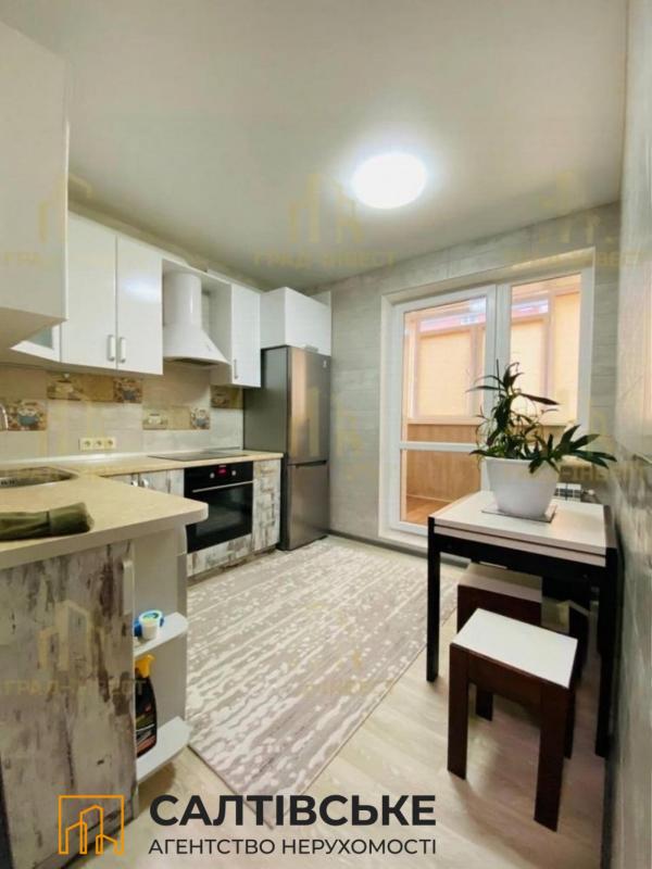 Sale 1 bedroom-(s) apartment 37 sq. m., Drahomanova Street 6