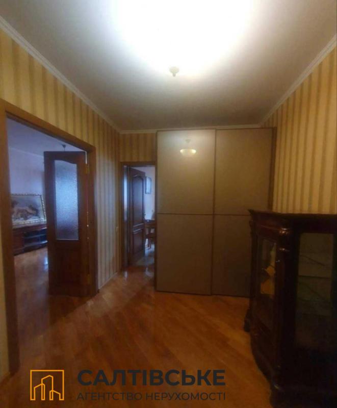 Sale 3 bedroom-(s) apartment 70 sq. m., Dzherelna Street 13