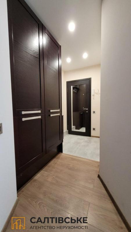 Sale 3 bedroom-(s) apartment 70 sq. m., Hvardiytsiv-Shyronintsiv Street 49а