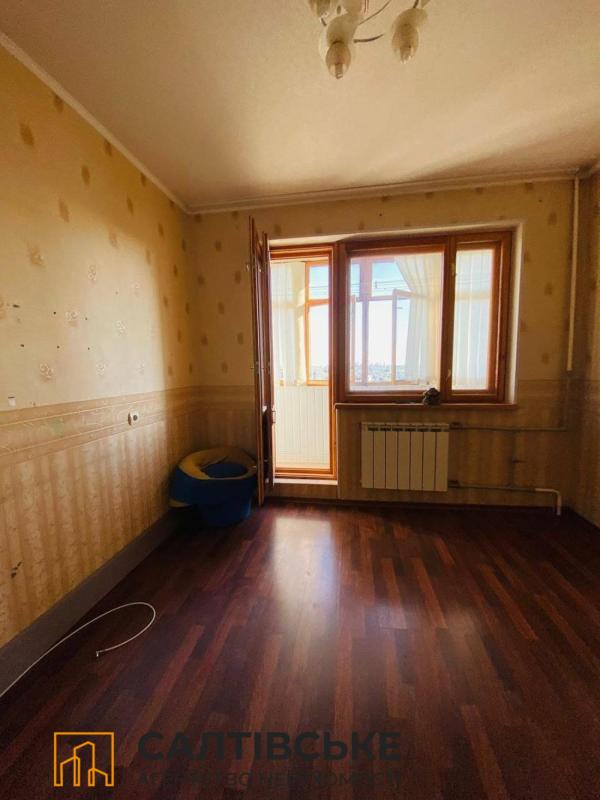 Продажа 4 комнатной квартиры 82 кв. м, Амосова ул. 7