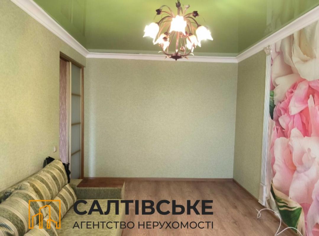 Продаж 1 кімнатної квартири 33 кв. м, Амосова вул. 36