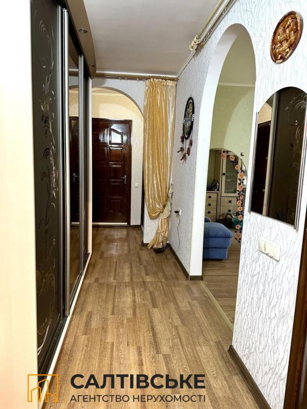 Продажа 3 комнатной квартиры 65 кв. м, Амосова ул. 23