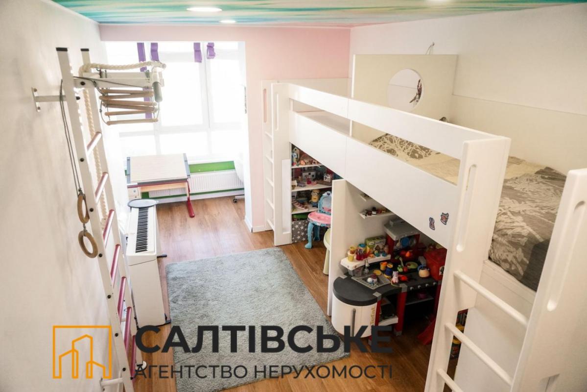 Продаж 2 кімнатної квартири 59 кв. м, Велозаводська вул. 37