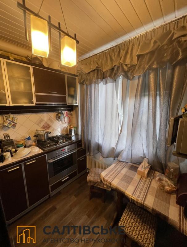 Sale 3 bedroom-(s) apartment 65 sq. m., Heroiv Pratsi Street 4б