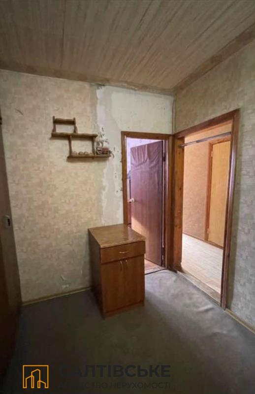 Продаж 2 кімнатної квартири 45 кв. м, Амосова вул. 13