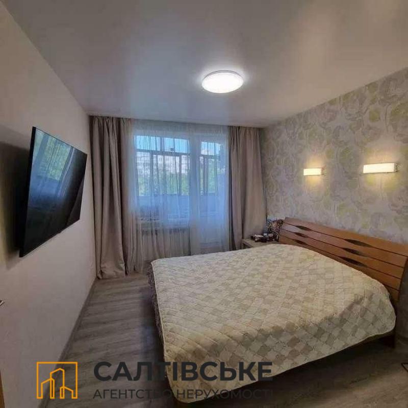 Sale 3 bedroom-(s) apartment 65 sq. m., Heroiv Pratsi Street 47