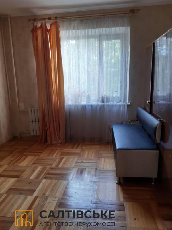 Продаж 3 кімнатної квартири 70 кв. м, Краснодарська вул. 177б
