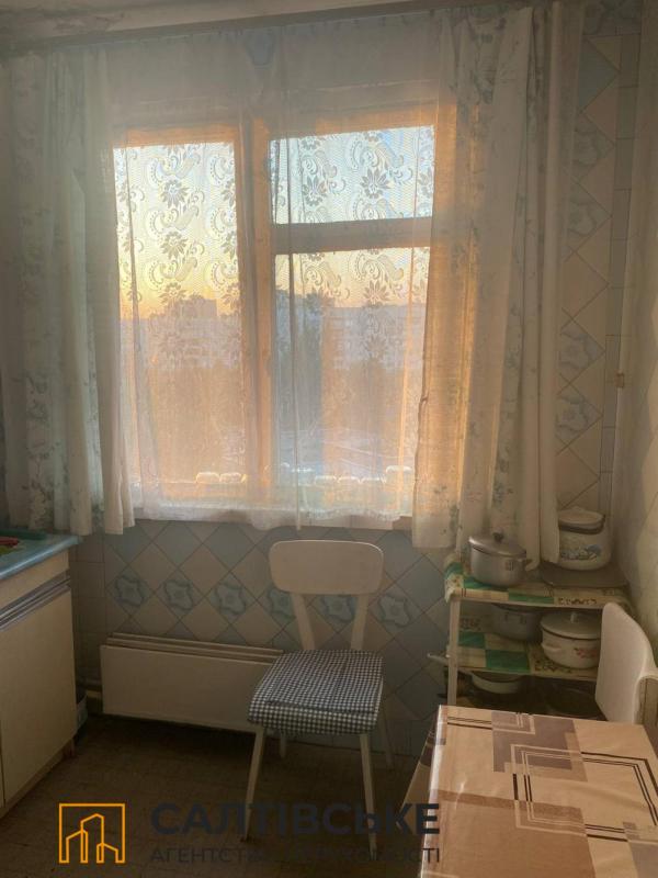 Продажа 3 комнатной квартиры 65 кв. м, Амосова ул. 25