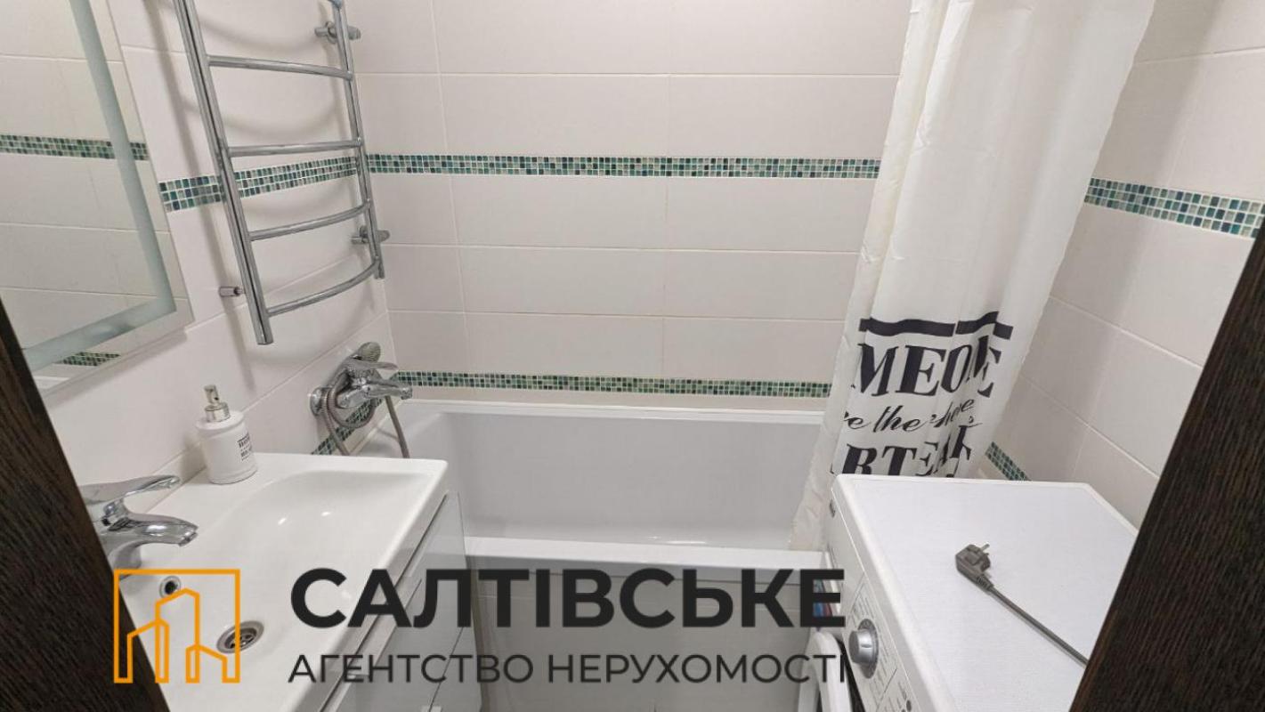 Sale 3 bedroom-(s) apartment 72 sq. m., Hvardiytsiv-Shyronintsiv Street 101