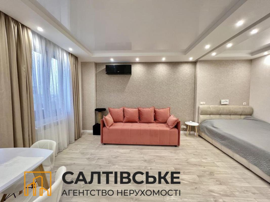 Продажа 1 комнатной квартиры 45 кв. м, Гвардейцев-Широнинцев ул. 70б
