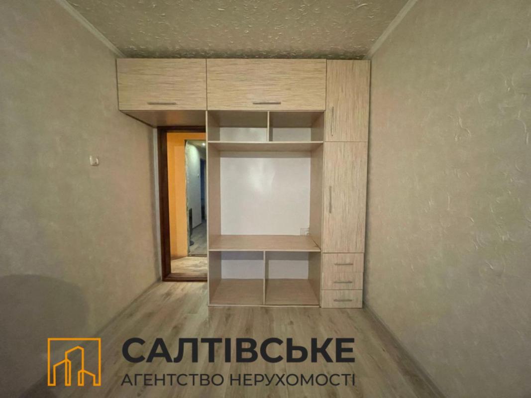 Продаж 2 кімнатної квартири 48 кв. м, Світла вул. 8