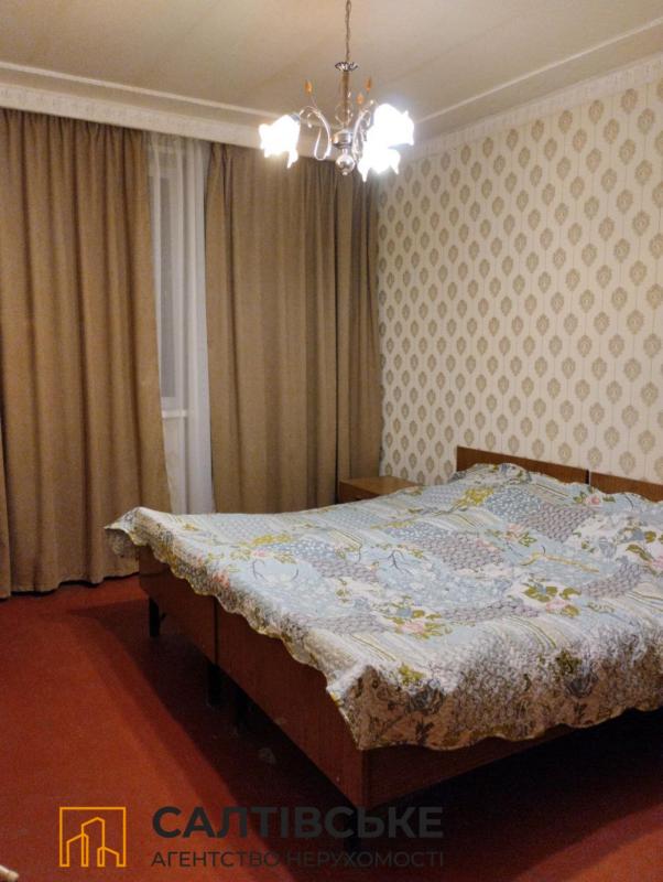 Продажа 3 комнатной квартиры 65 кв. м, Метростроителей ул. 41