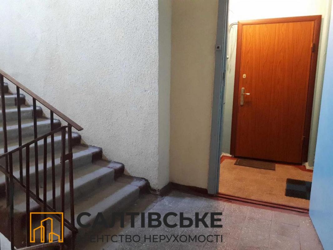Продаж 3 кімнатної квартири 67 кв. м, Амосова вул. 5