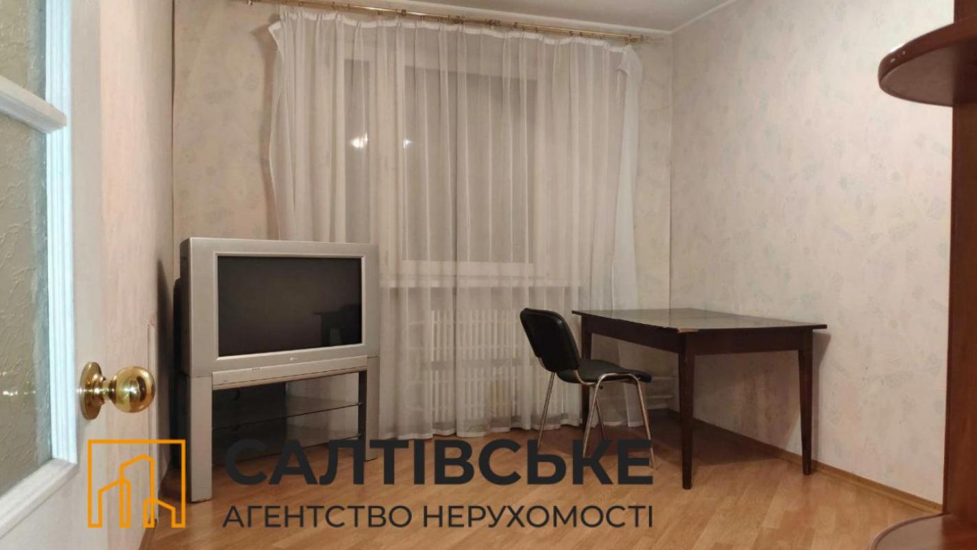 Продажа 3 комнатной квартиры 64 кв. м, Владислава Зубенко ул. (Тимуровцев) 23