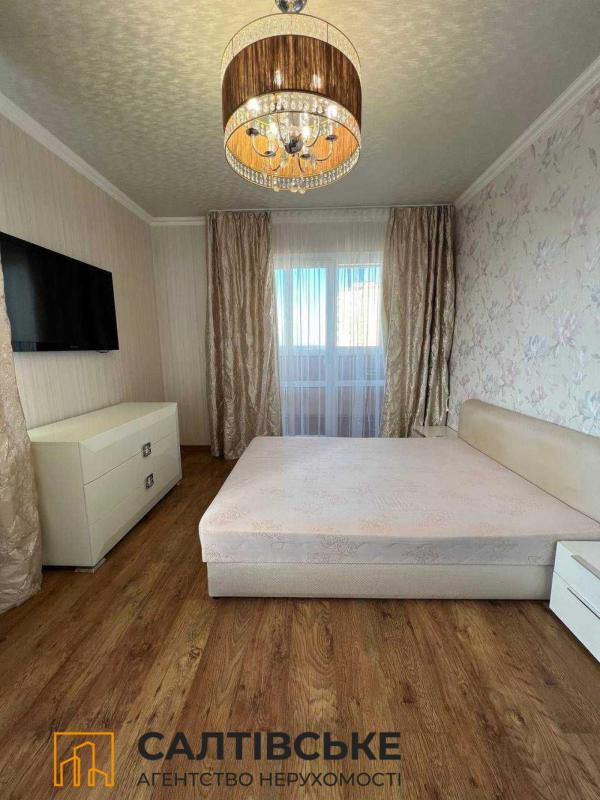 Sale 3 bedroom-(s) apartment 91 sq. m., Akademika Pavlova Street 142б