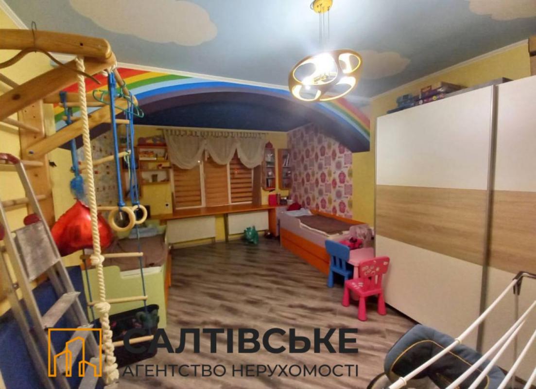 Sale 2 bedroom-(s) apartment 68 sq. m., Heroiv Pratsi Street 32а