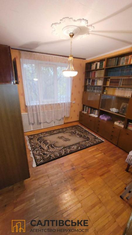 Продаж 2 кімнатної квартири 52 кв. м, Валентинівська вул. (Блюхера) 48
