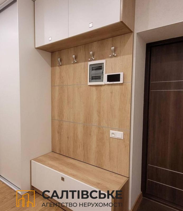 Продажа 2 комнатной квартиры 57 кв. м, Драгоманова ул. 6Б